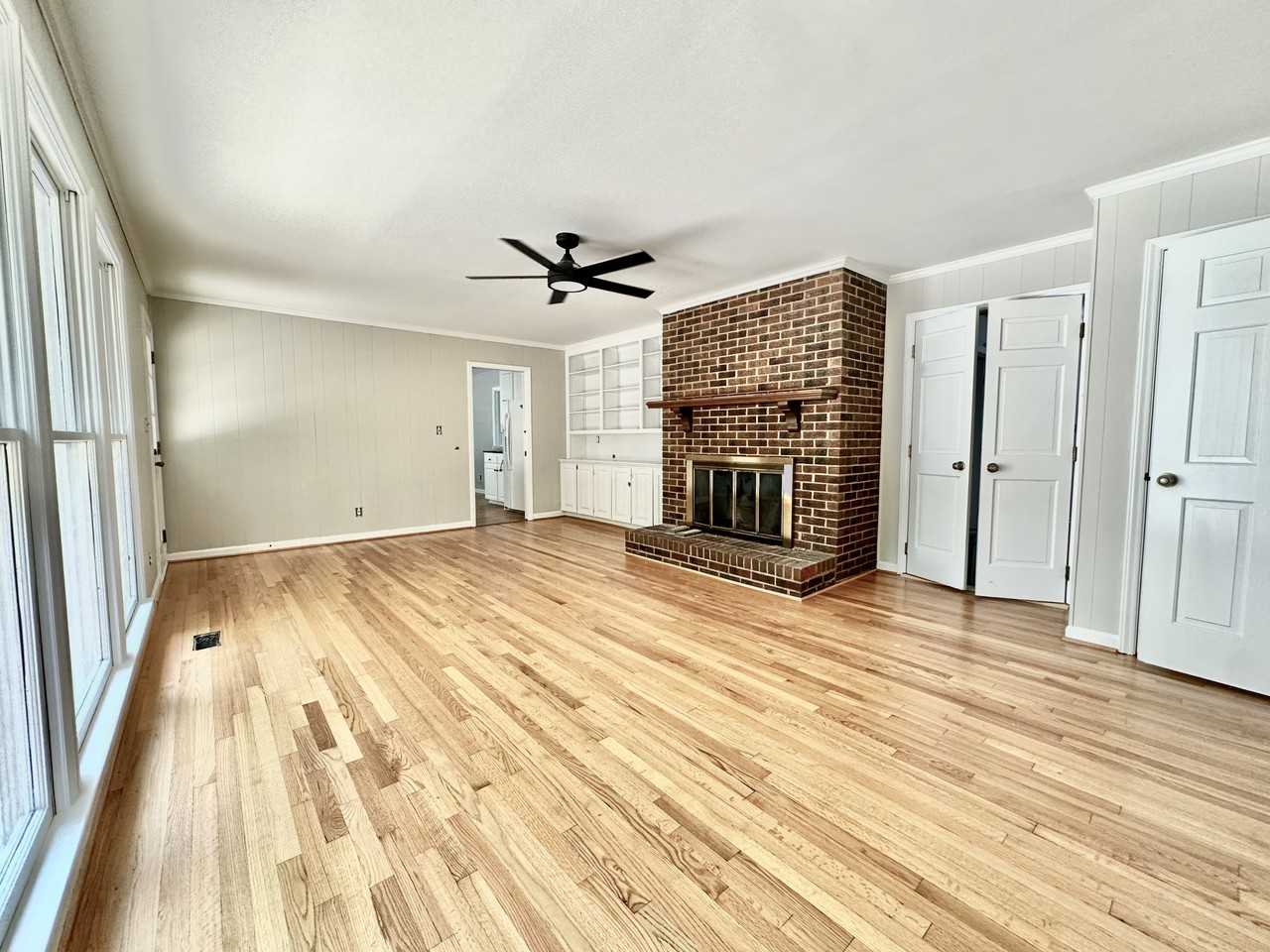 916 Northwoods Dr #NA - Photo 2 of 26