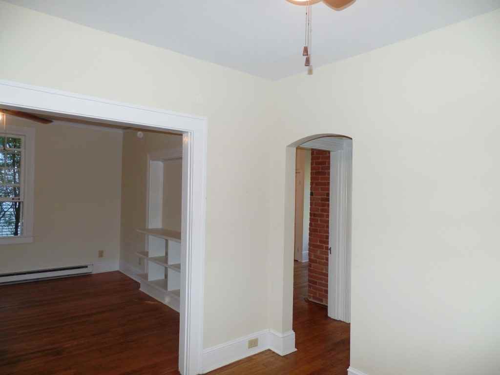 246 Montford Ave #B - Photo 5 of 27