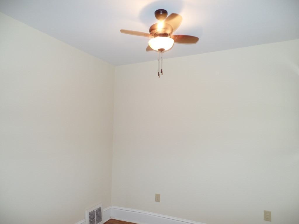 246 Montford Ave #B - Photo 7 of 27