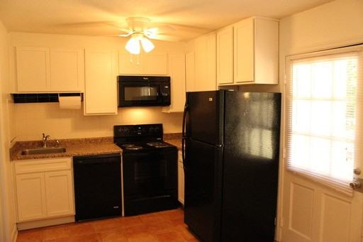 432 Vineyard Park Rd - Photo 3 of 8