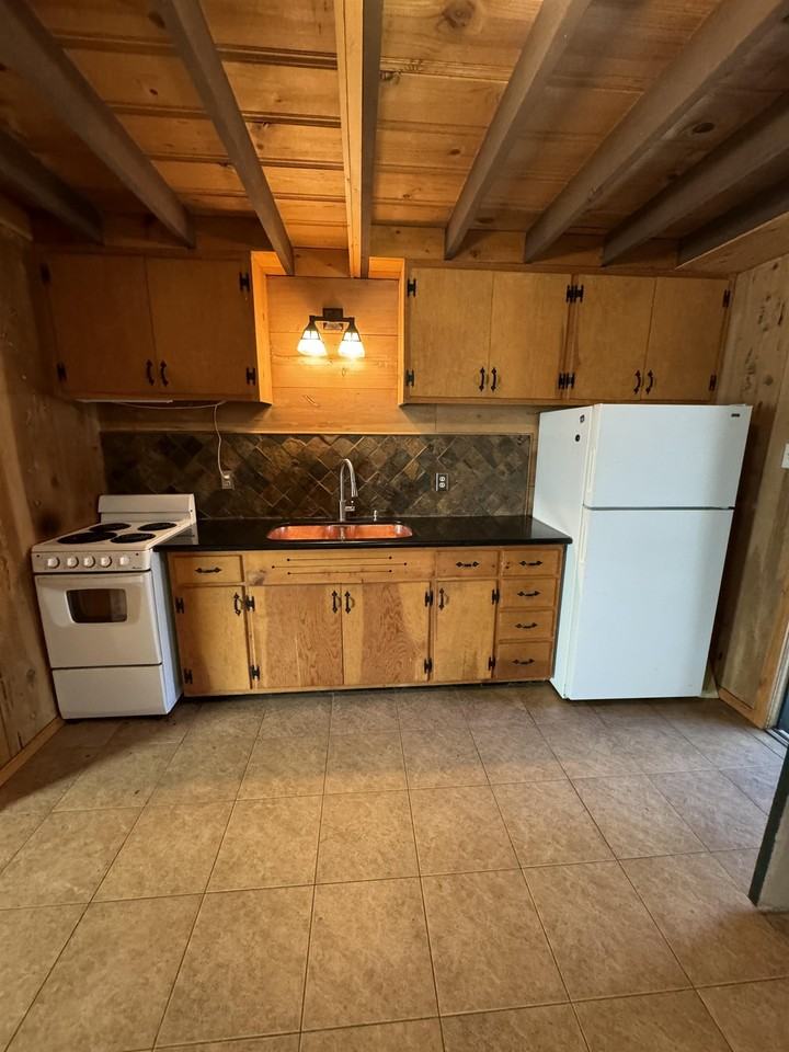 829 Julie Lane #1 - Photo 5 of 13