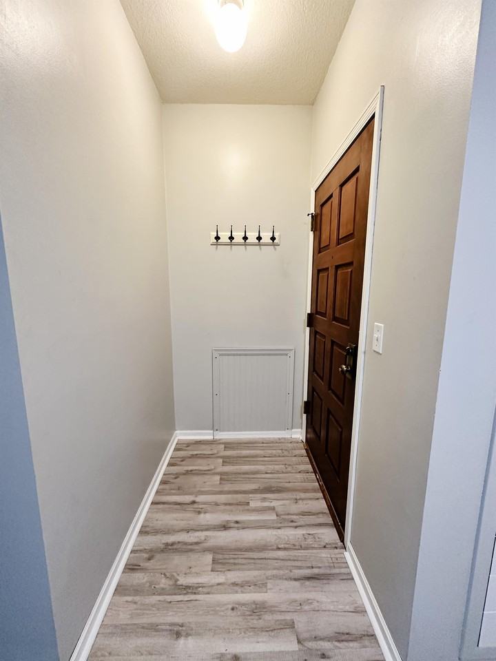 1392 Carling Dr #104 - Photo 4 of 26