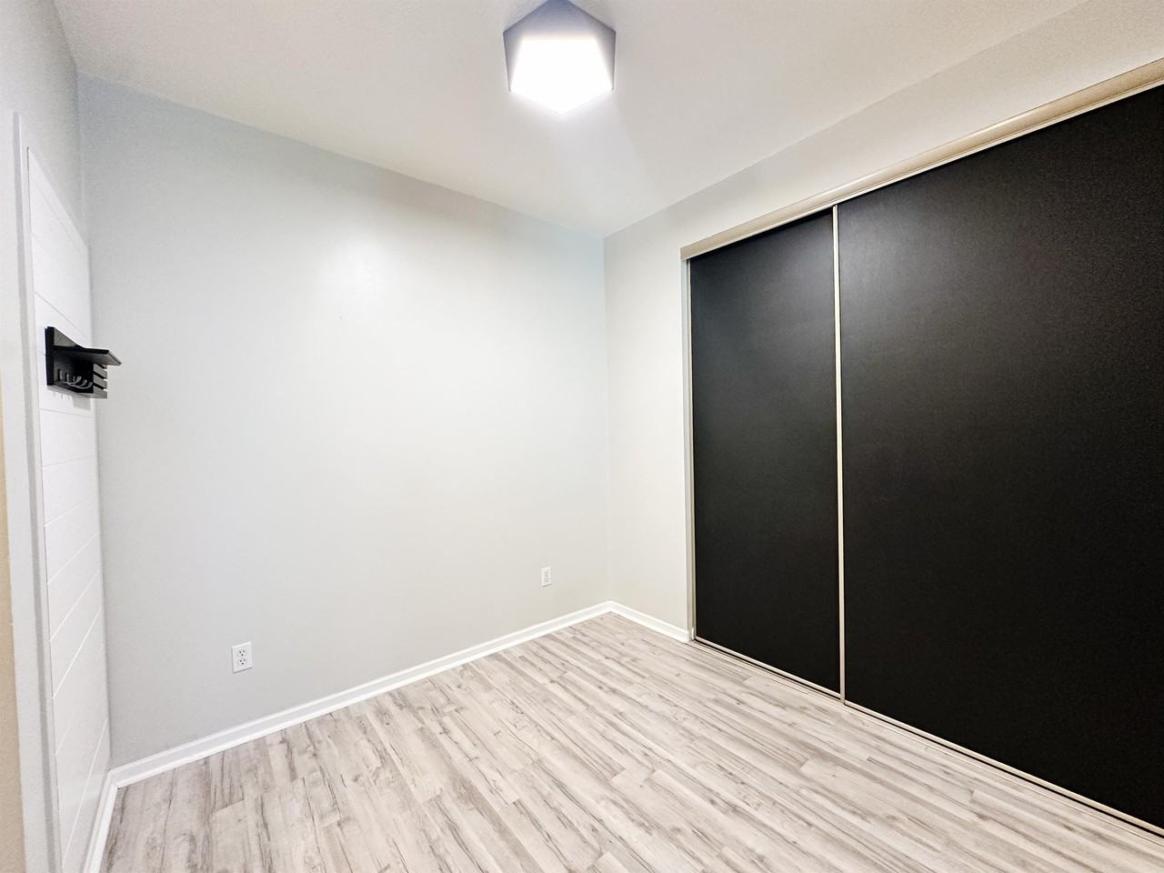1392 Carling Dr #104 - Photo 5 of 26