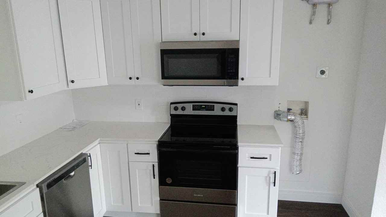 2110 Mara Ct #2110-1 - Photo 5 of 9