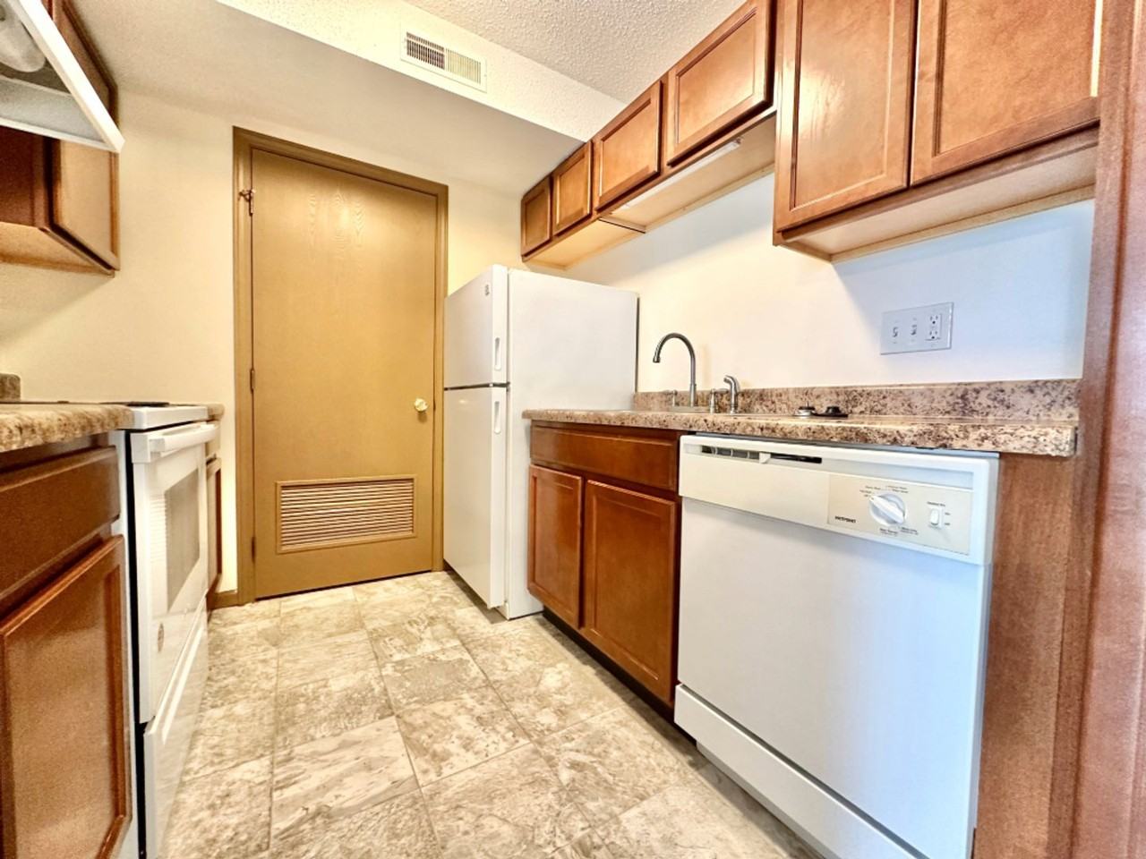 Briarwood II - Photo 6 of 21