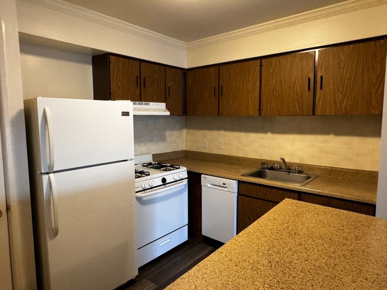 The Groves Apartments and Townhomes - Photo 5 of 50