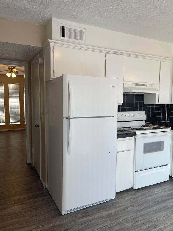 Kennedy Place Apartments - Photo 2 of 50