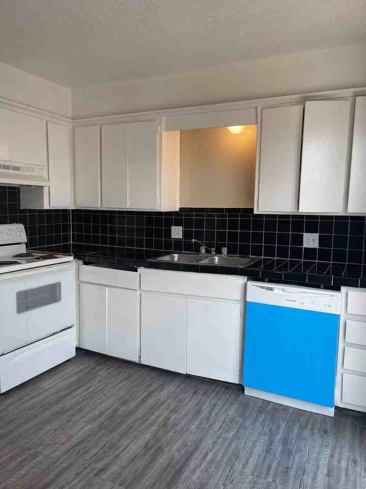 Kennedy Place Apartments - Photo 3 of 50