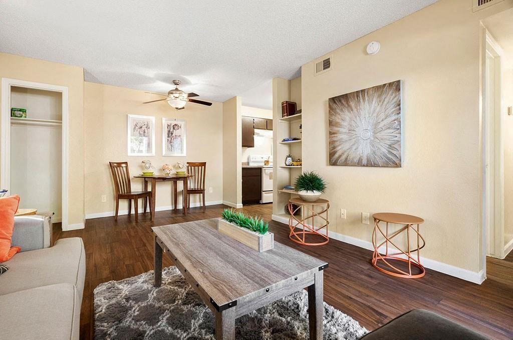 15449 N 25th Ave - Photo 5 of 47