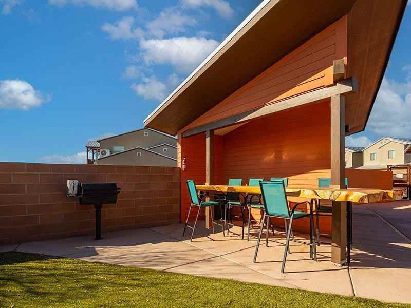 7700 Lincoln Ave Ne - Photo 3 of 31