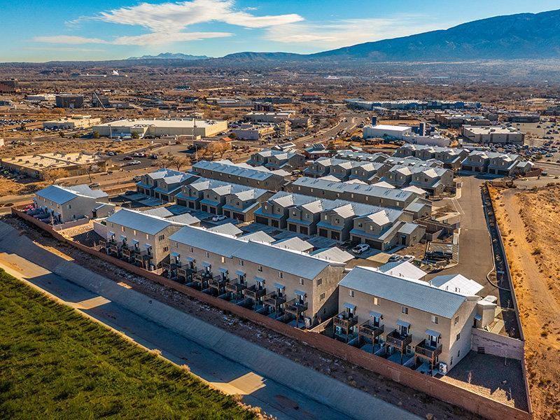 7700 Lincoln Ave Ne - Photo 6 of 31