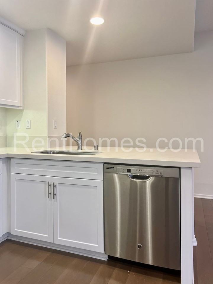 8862 Promenade North Pl - Photo 6 of 28