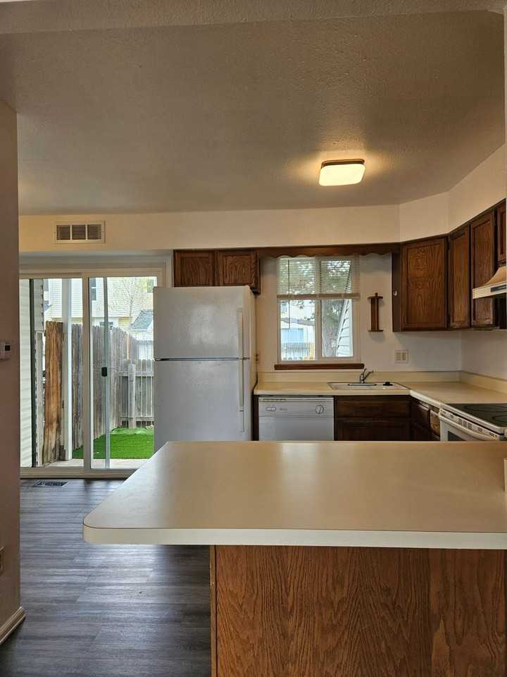 17172 E Ford Dr - Photo 5 of 33