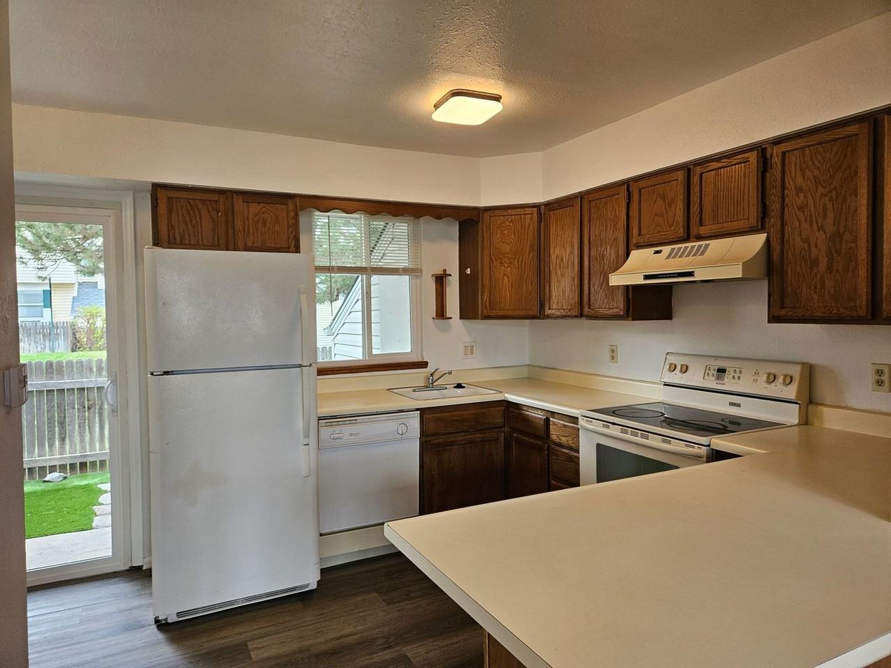 17172 E Ford Dr - Photo 6 of 33