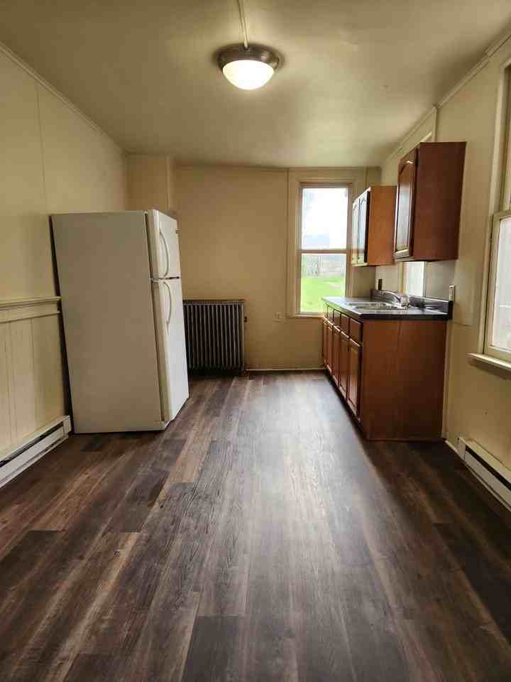 149 S Pershing Ave - Photo 5 of 14