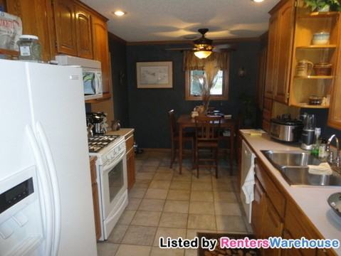 22547 Tulip St NW - Photo 2 of 11
