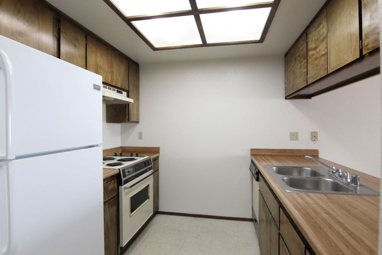 brandon 1253 - RM - Photo 3 of 20