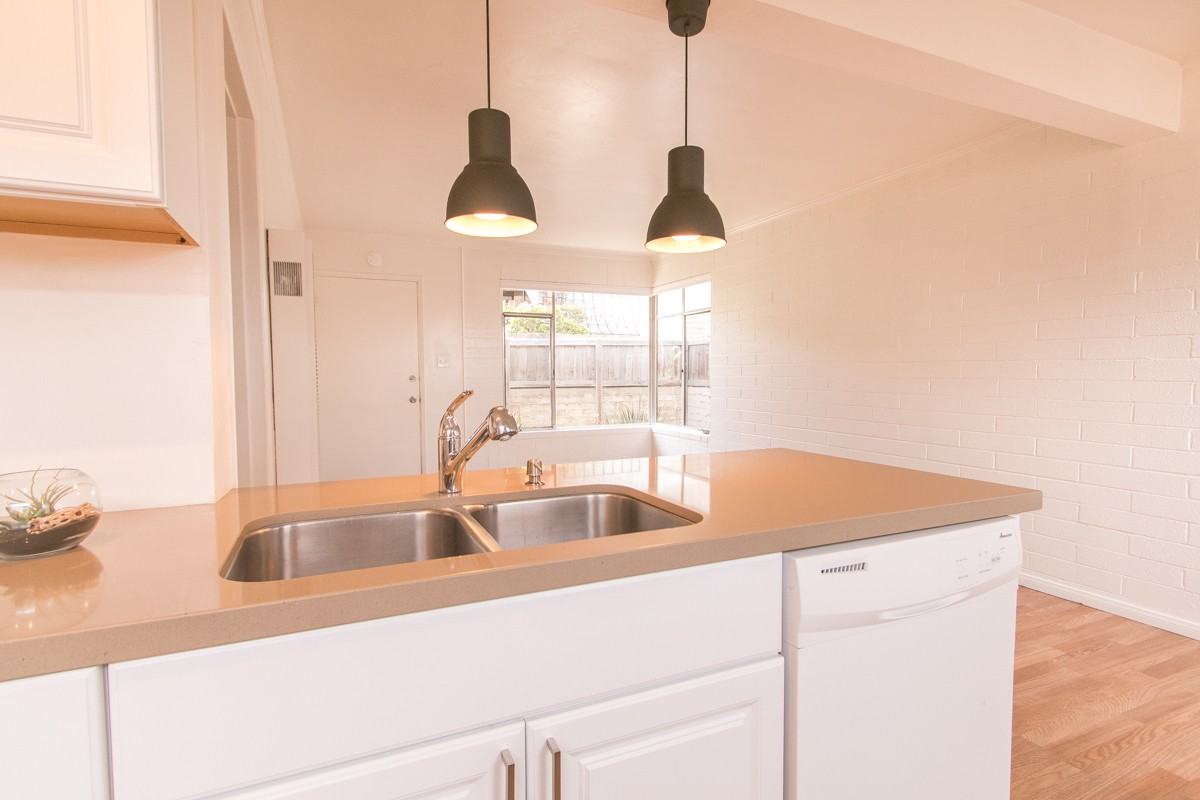 4493 Montalvo St - Photo 4 of 18