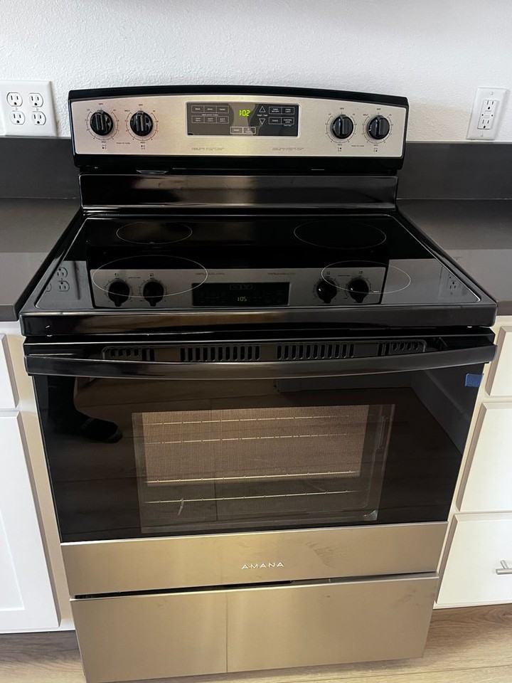 2385 Fairgrounds Rd NE - Photo 4 of 15