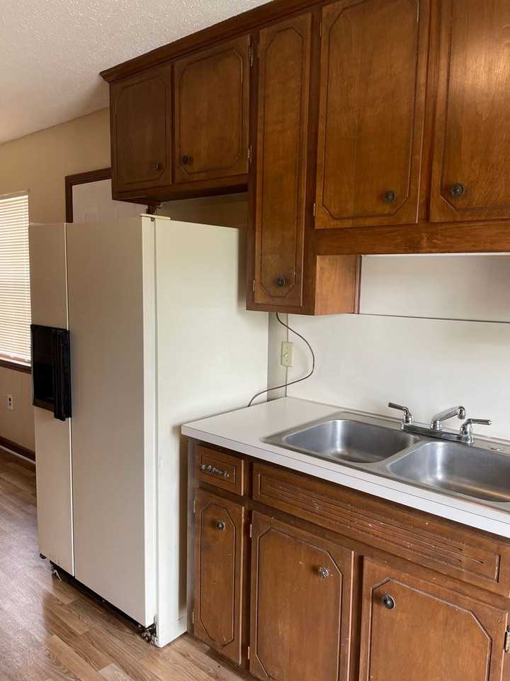 242 Adler Dr - Photo 6 of 25