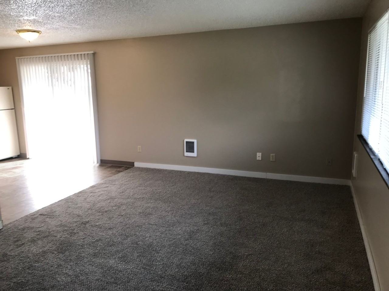 EBURG6 - Photo 3 of 22