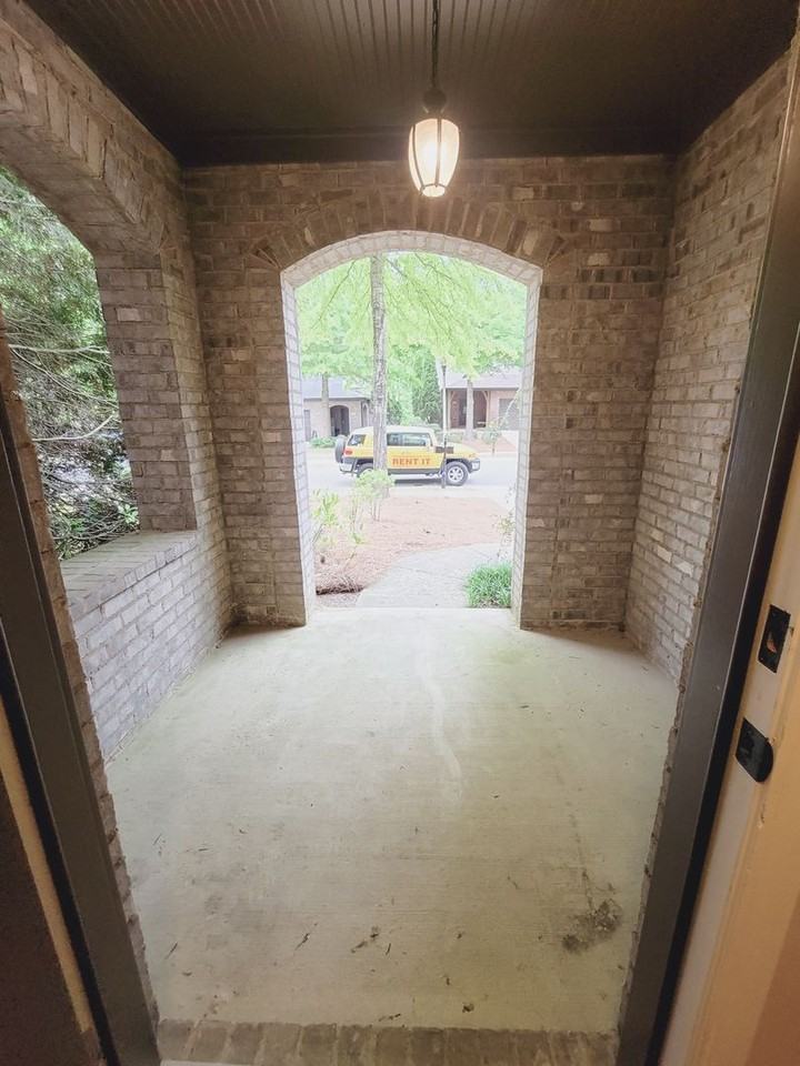 1041 Inverness Cove Way - Photo 2 of 22