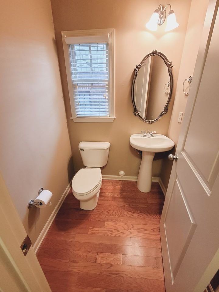 1041 Inverness Cove Way - Photo 3 of 22