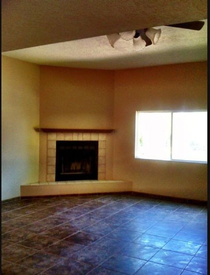 7204 Chickadee Ln Ne - Photo 3 of 17