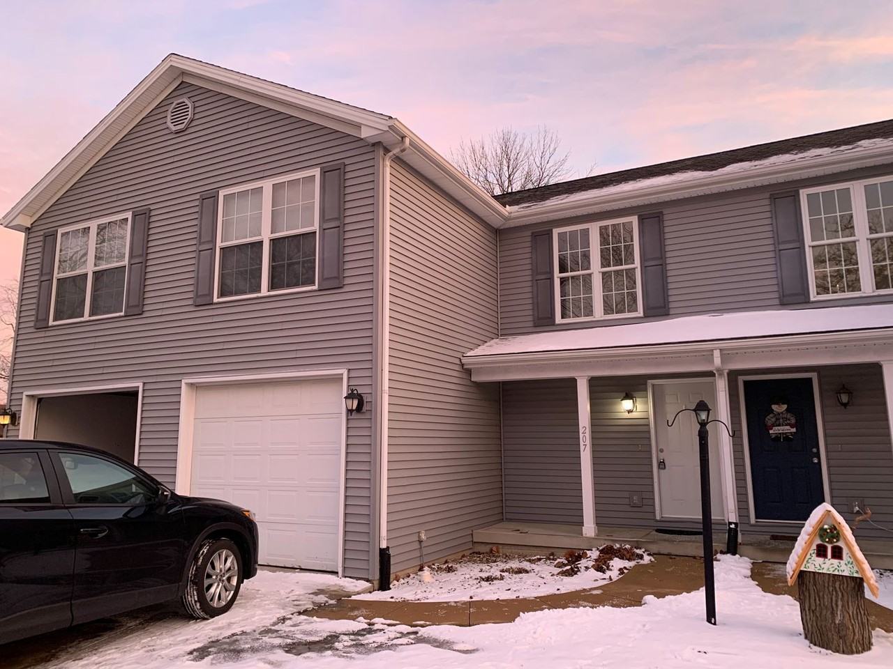 207 W Vine St - Photo 2 of 23