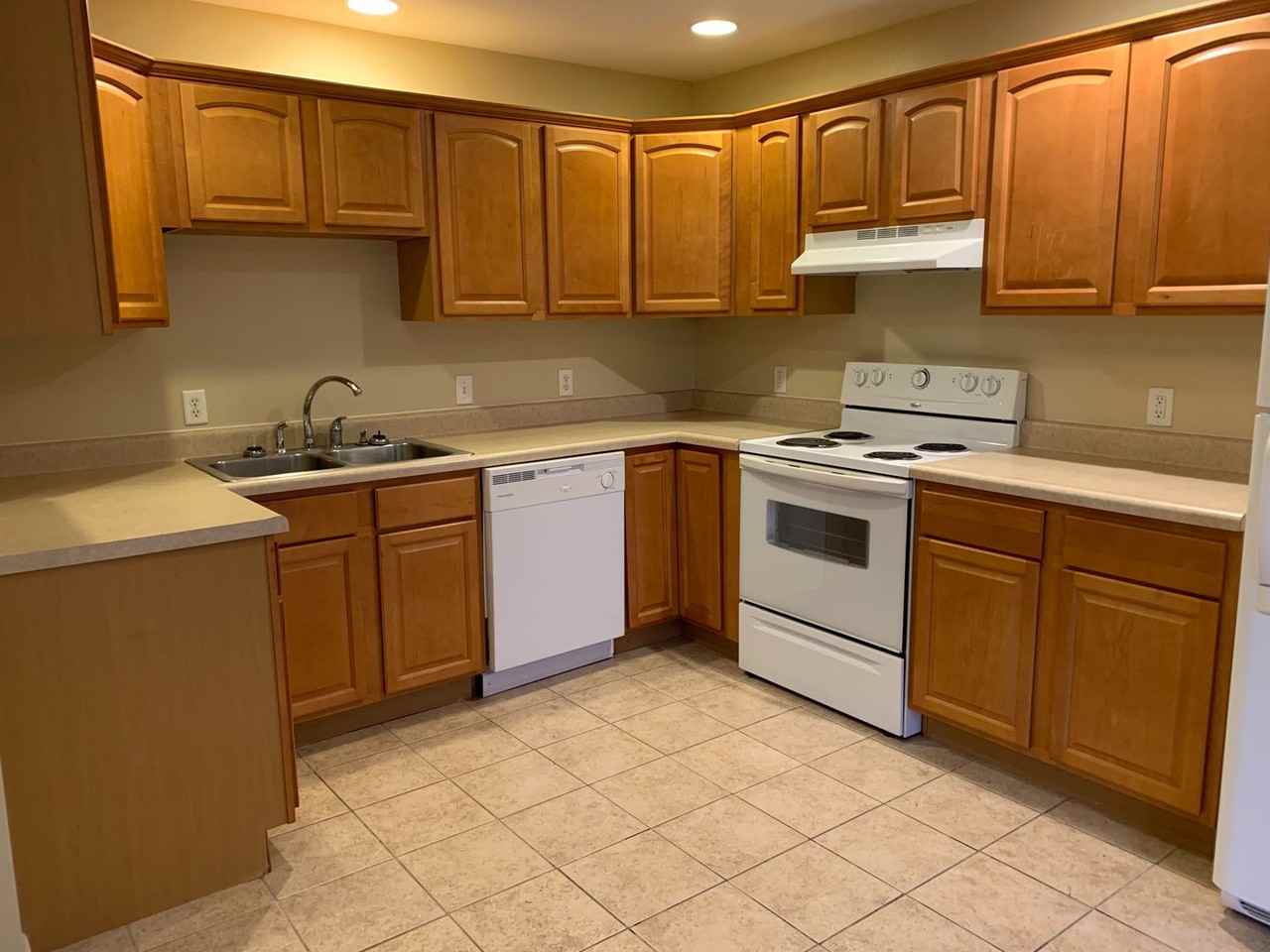 207 W Vine St - Photo 4 of 23