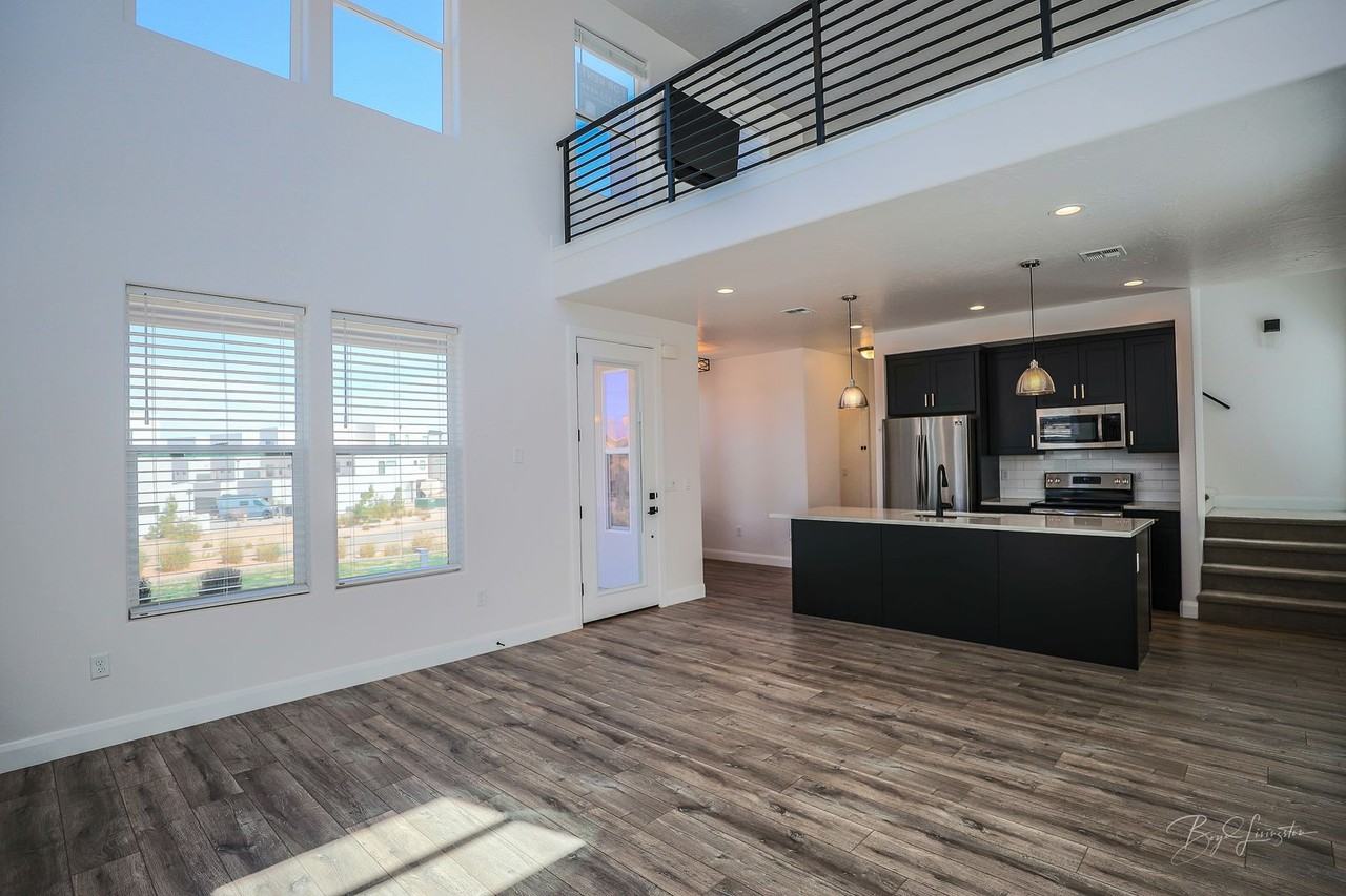 5528 S Ochre Ln - Photo 6 of 42