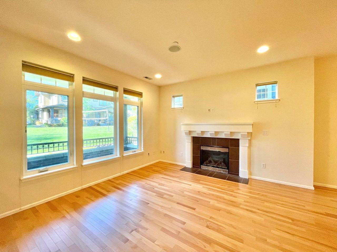 1790 10th Ave Ne - Photo 6 of 30