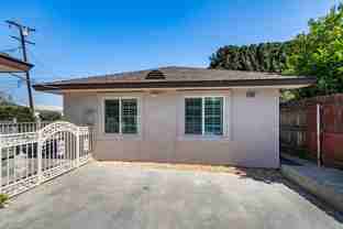 24458 University Ave - Photo 1 of 1