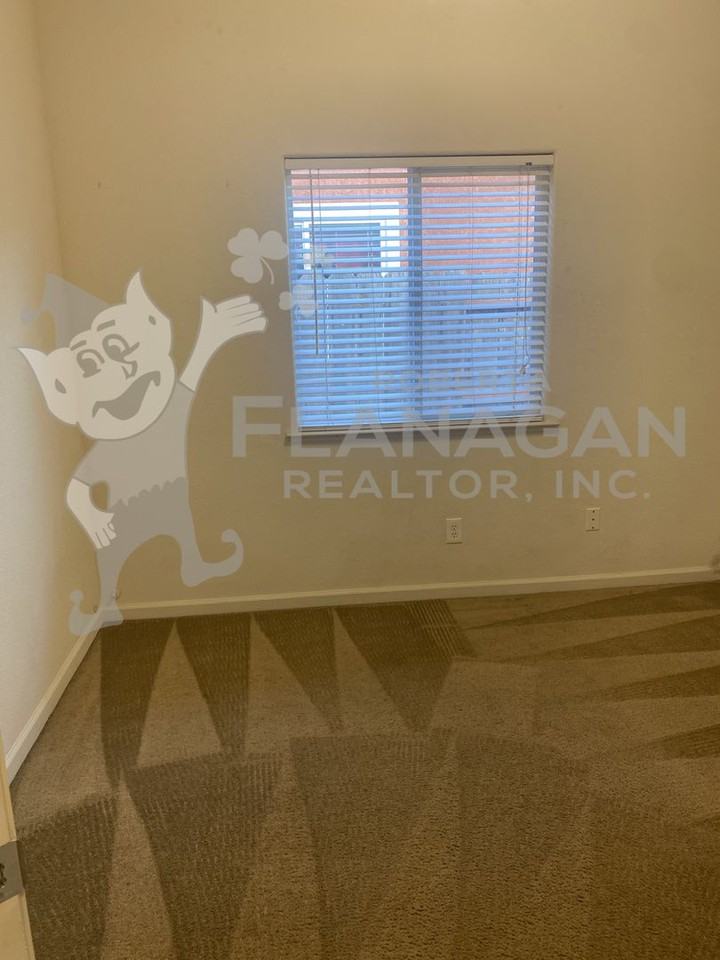 3042 Bea Dr - Photo 4 of 25