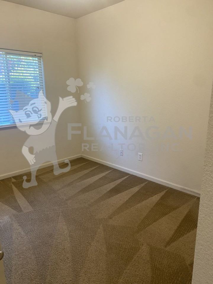 3042 Bea Dr - Photo 6 of 25