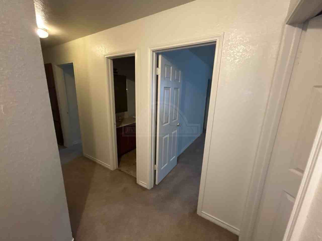 1001 Clairidge Ave - Photo 7 of 21