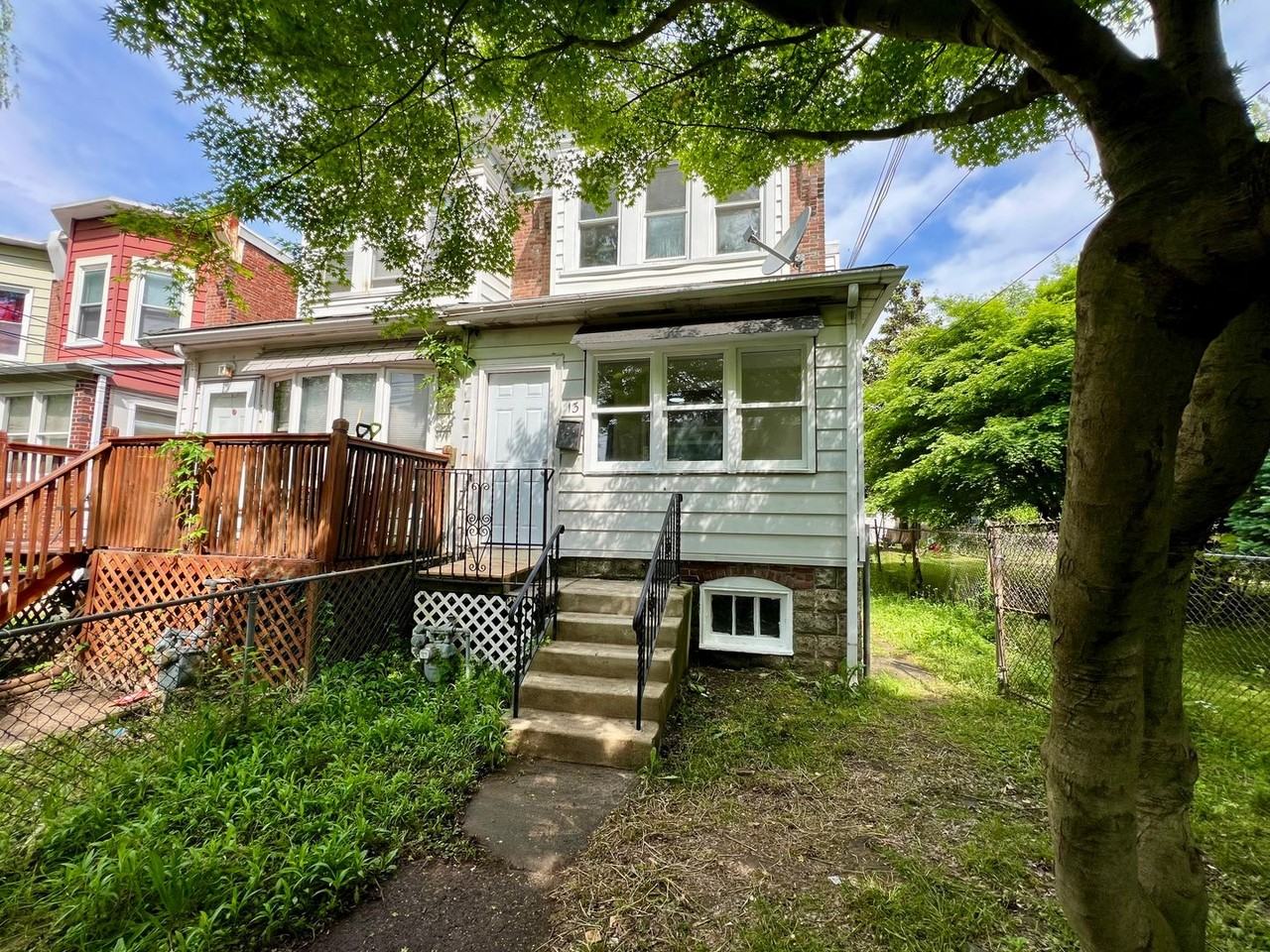 13 Kern St - Photo 2 of 19