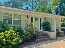 featured image of 560 Sherwood Dr