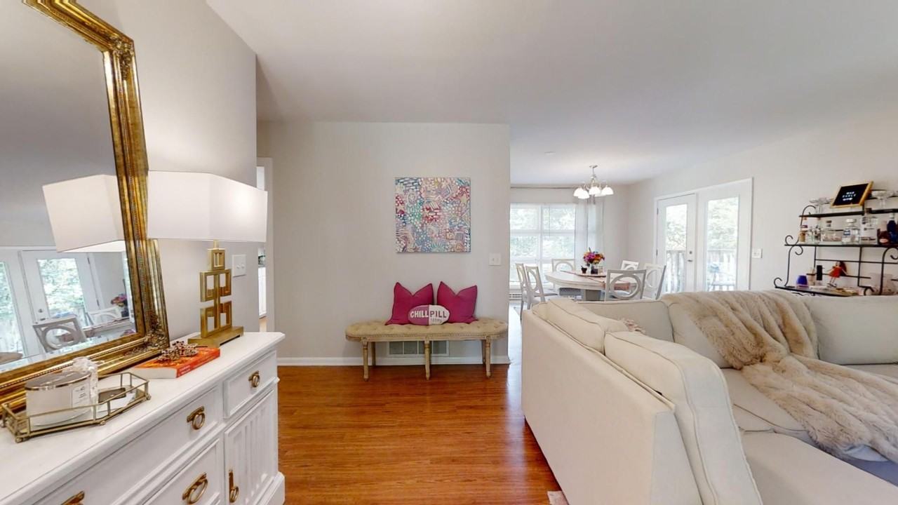 560 Sherwood Dr - Photo 6 of 48