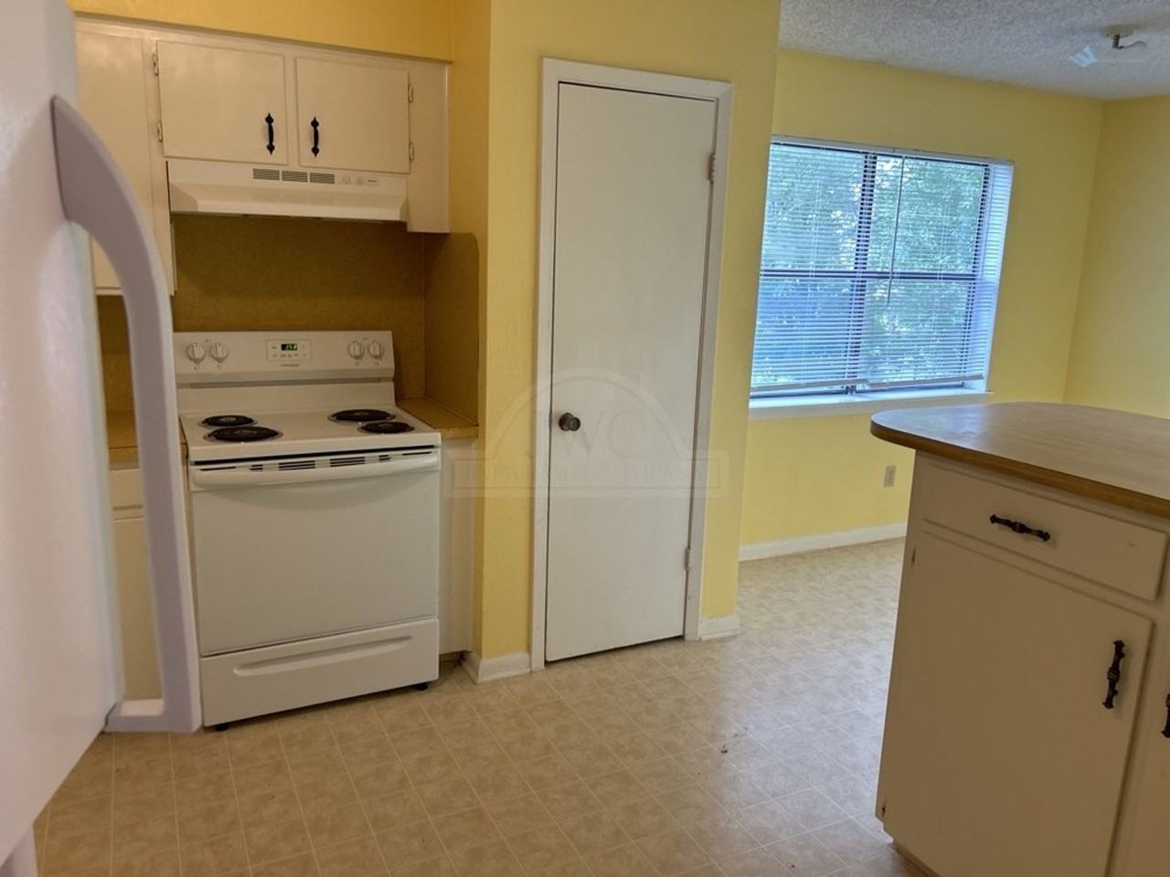 821 Michelle Drive - Photo 5 of 19