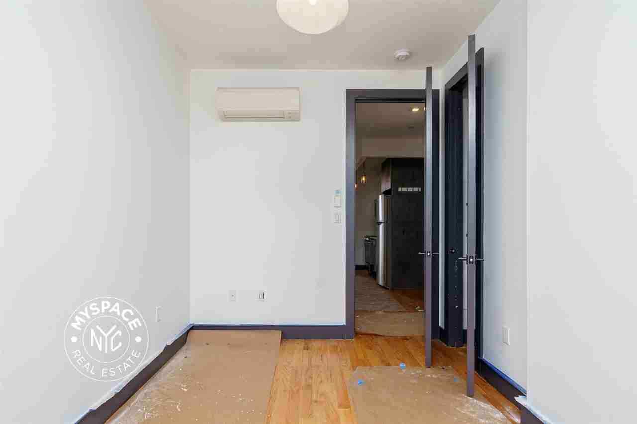 294 Grove St #5 - Photo 7 of 12