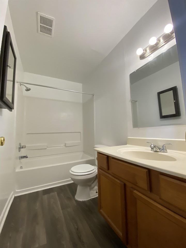 412 Union St #A - Photo 2 of 3