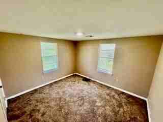 420 Mayfair Way - Photo 2 of 13