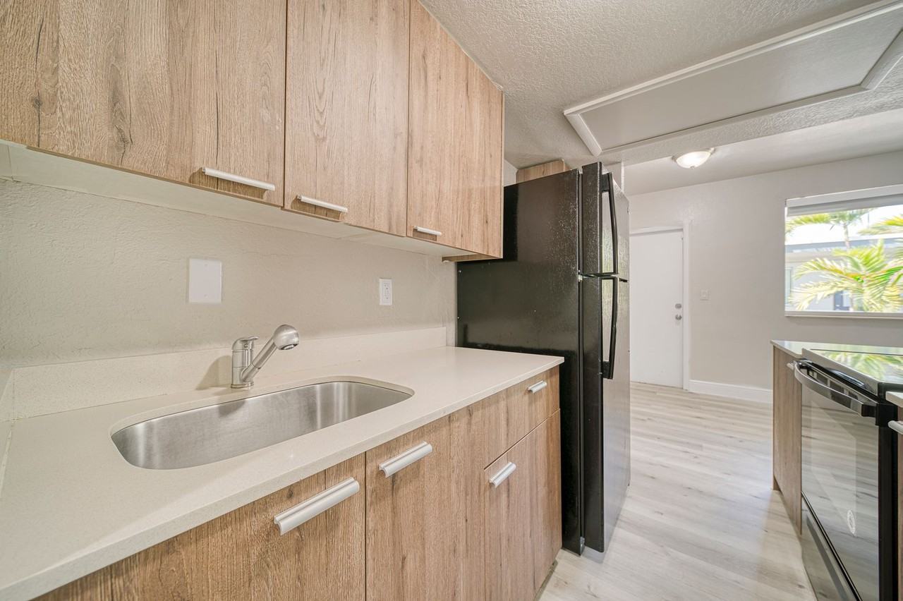 Boardwalk Newly Renovated - Photo 3 of 14