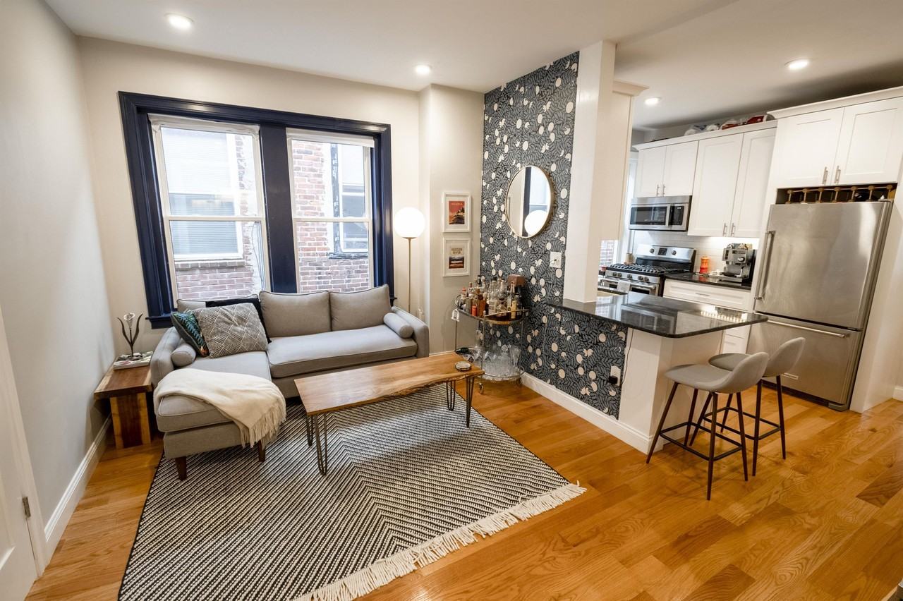 81 Prince St #4 - Photo 6 of 13