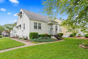 featured image of 2701 Delor Ave