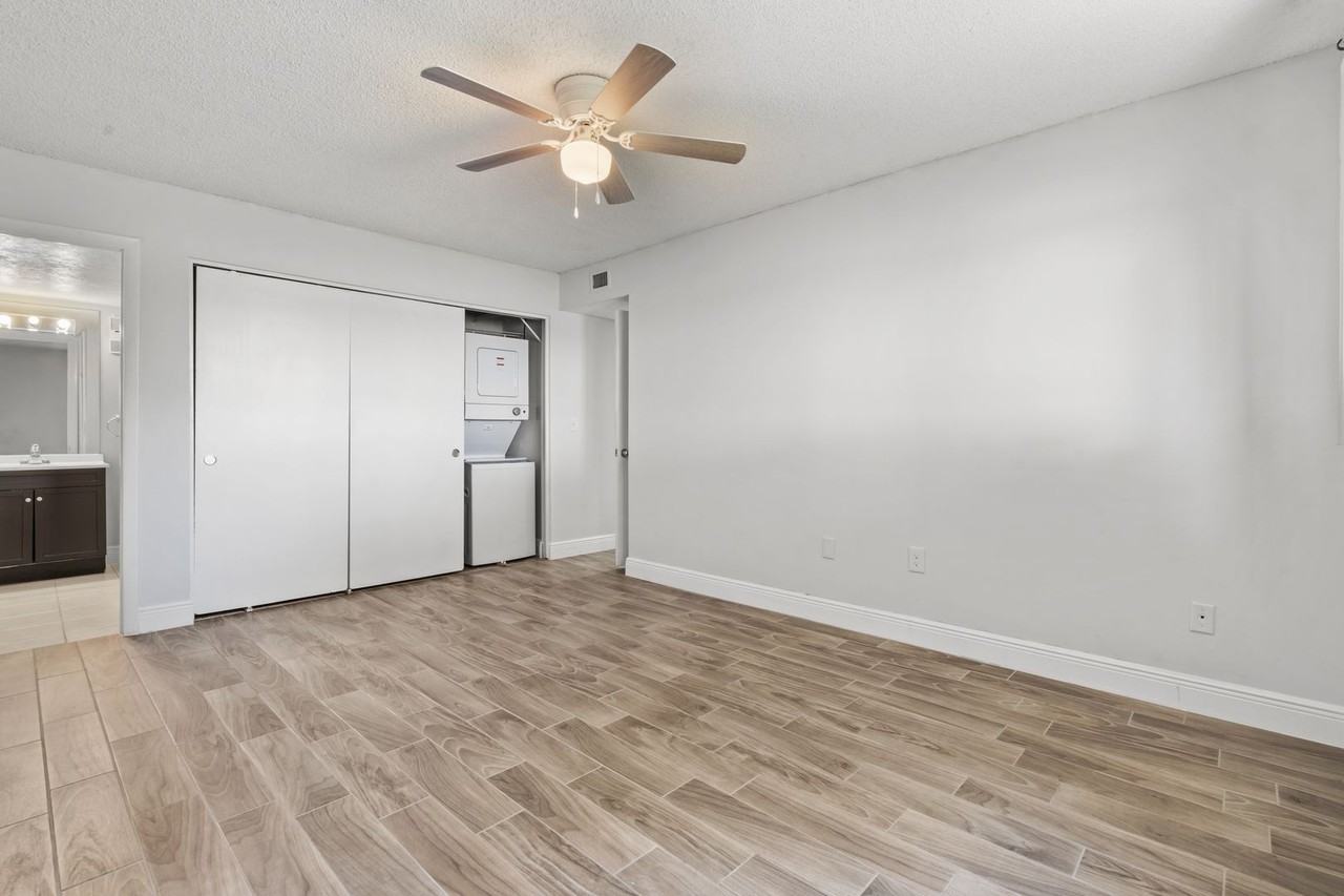 936 Lake Destiny Rd #C - Photo 6 of 17