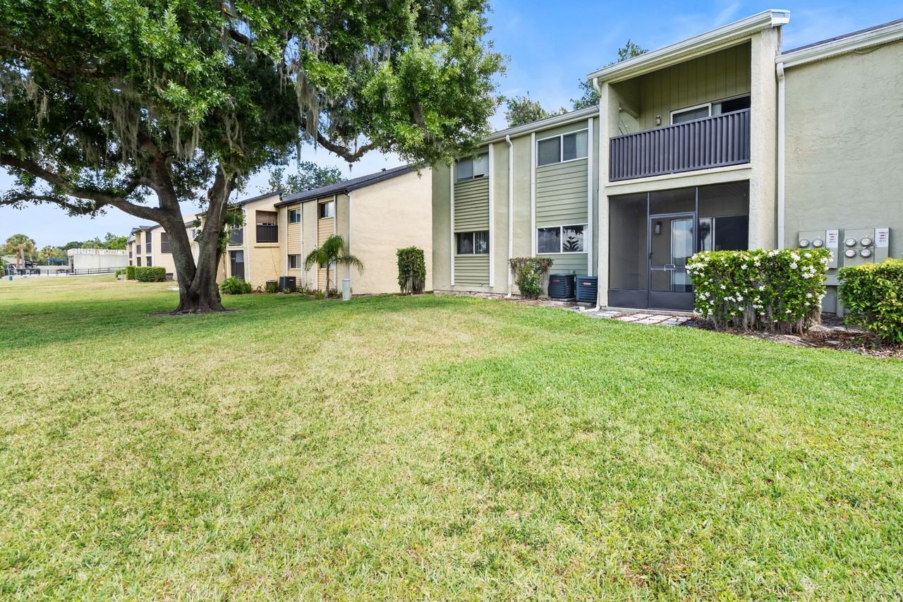 936 Lake Destiny Rd #C - Photo 7 of 17