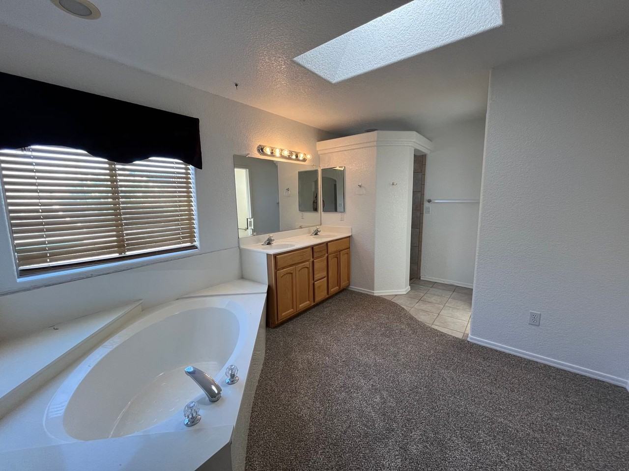 4018 Carlsbad Dr - Photo 7 of 16