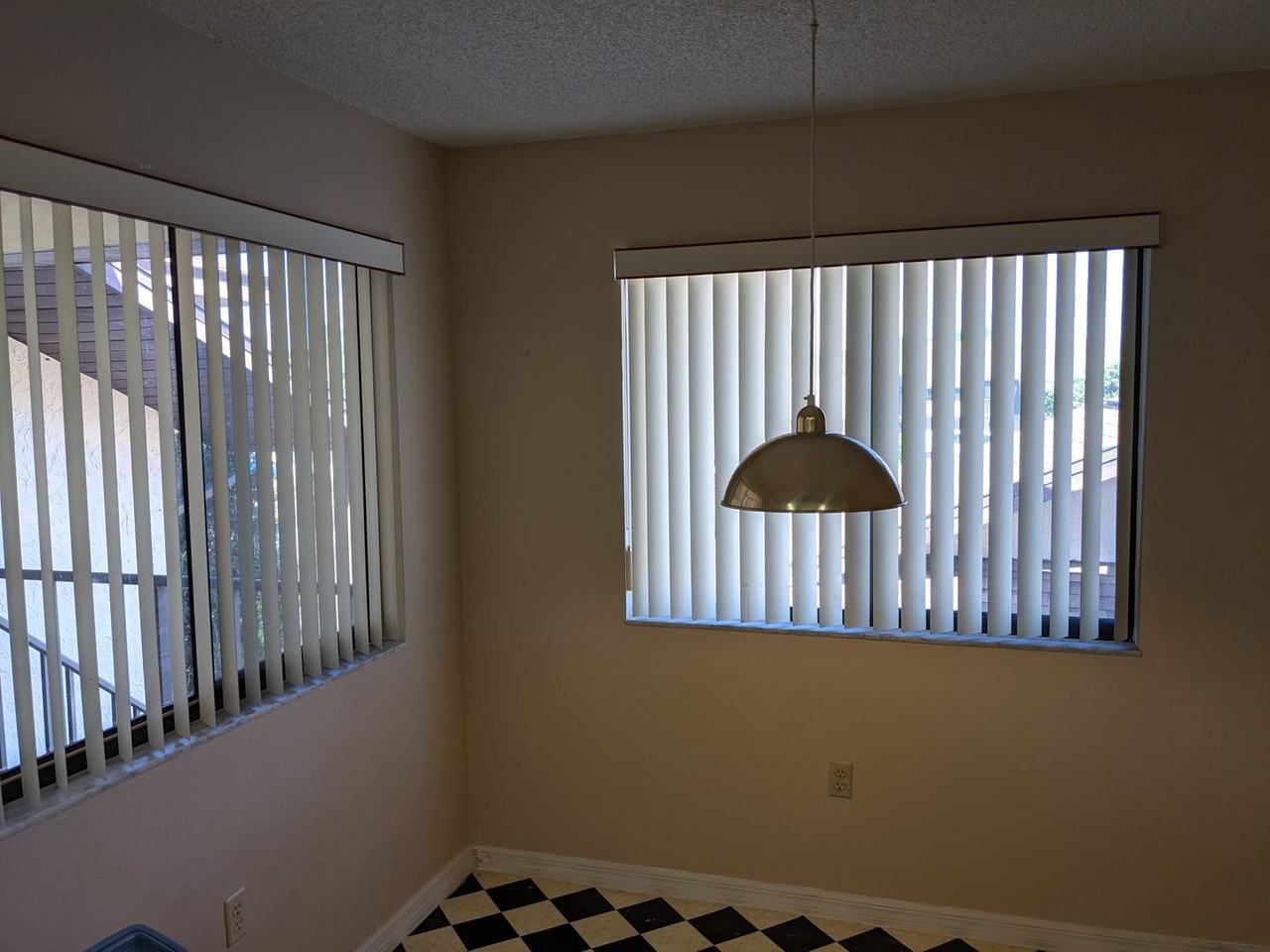 3035 Finsterwald Dr - Photo 7 of 19